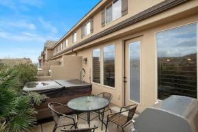 Rejuvenating Retreat Private Hot Tub and Amenities